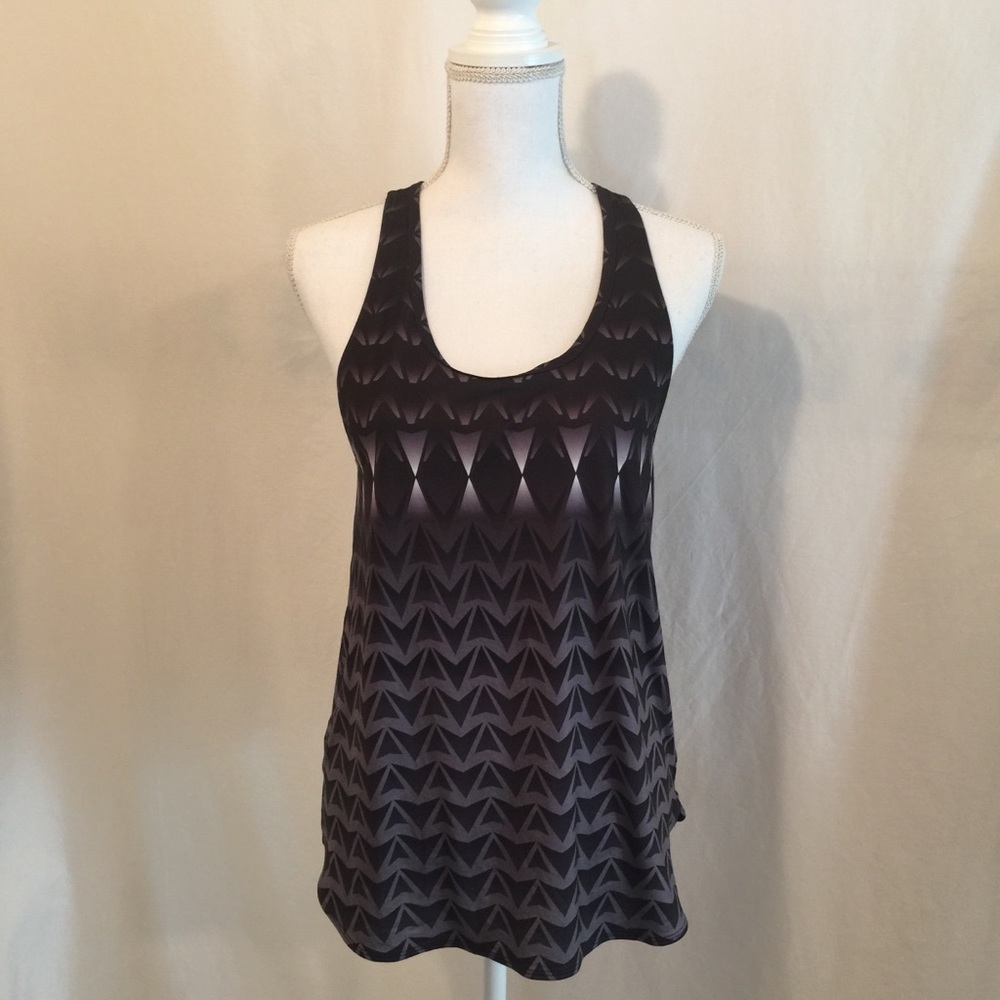 Express Core Performance geo print workout tank